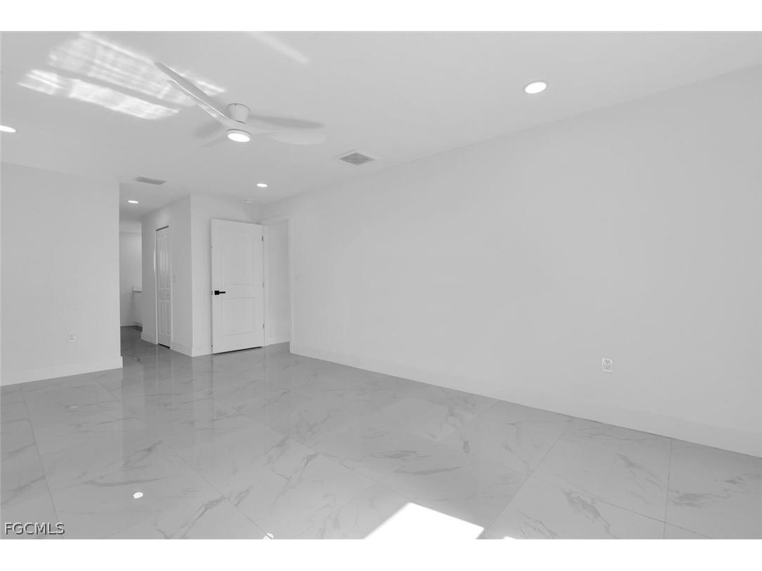 102 NW 20th Street Cape Coral FL 33993 2026007420 image8