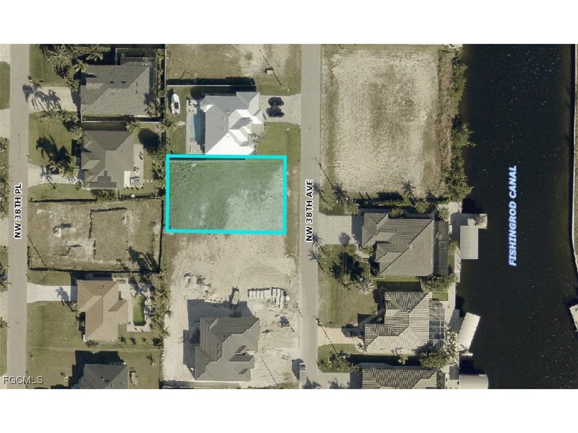 102 NW 38th Avenue Cape Coral FL 33991 2025023829 image1