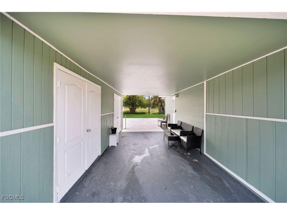 102 Oleander Road Lehigh Acres FL 33936 2025013333 image3