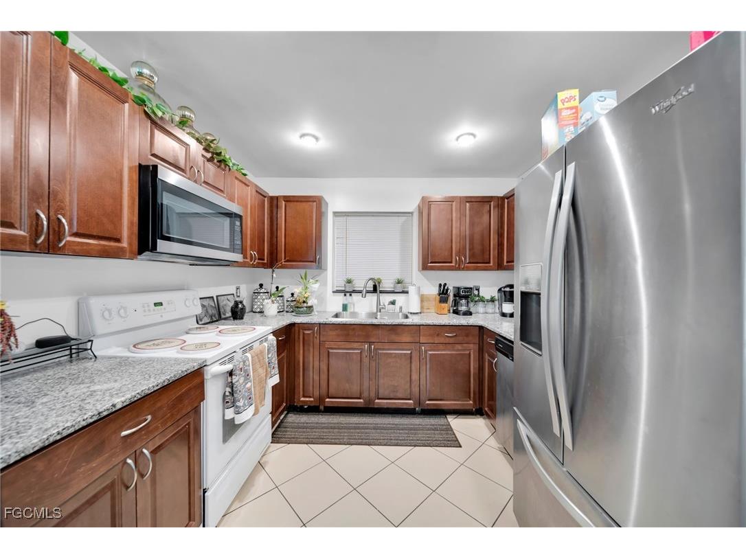 102 Oleander Road Lehigh Acres FL 33936 2025013333 image7