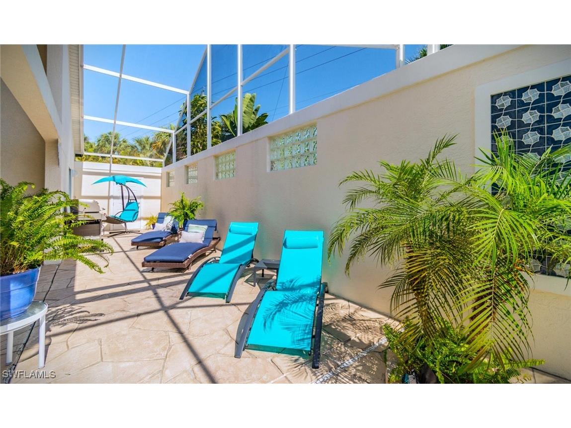 102 Palm Frond Court Naples FL 34104 225076129 image21