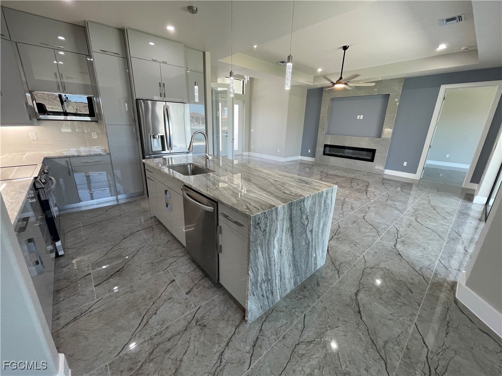 102 SW 36th Place Cape Coral FL 33991 2025015548 image3