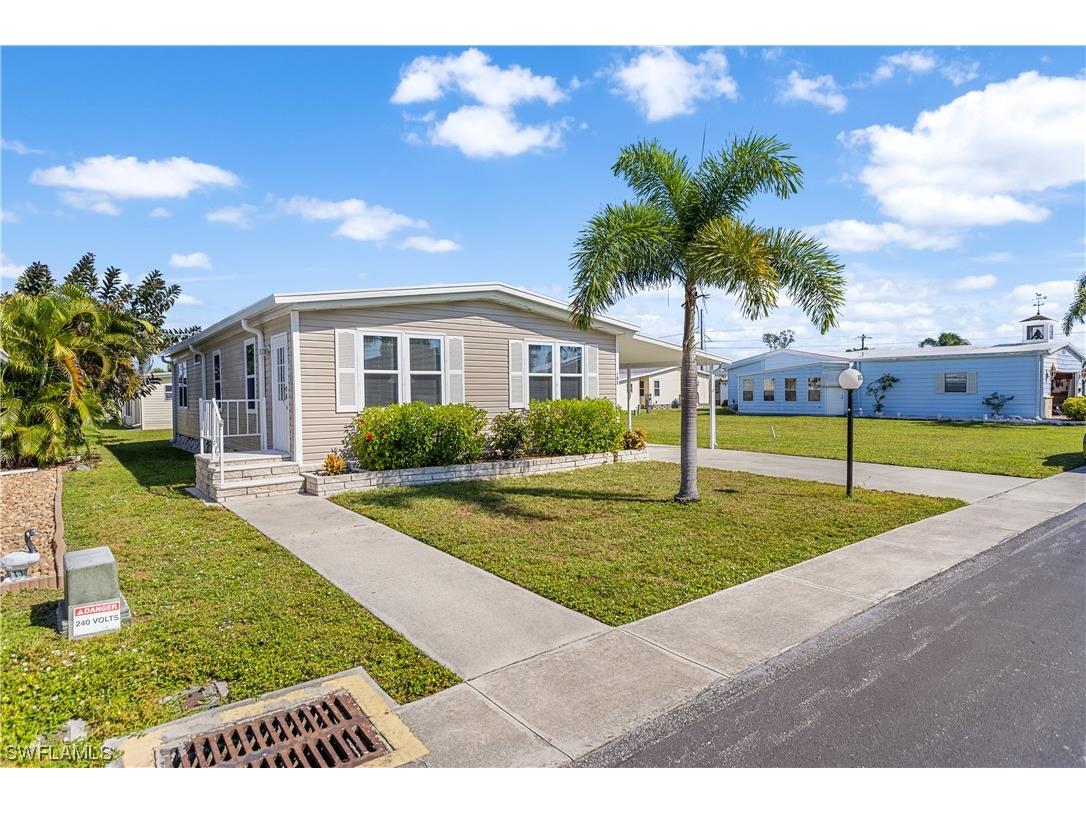 102 Sunset Circle North Fort Myers FL 33903 223078747 image1