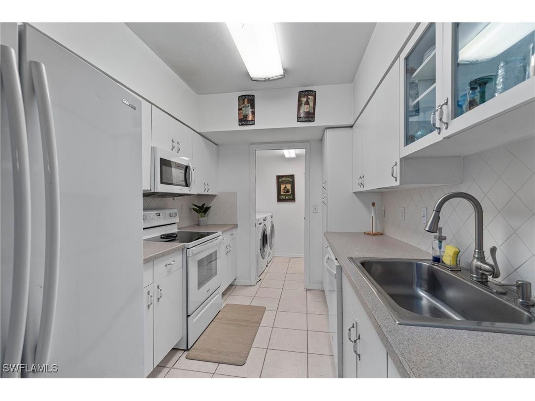 102 Tuscana Court #901 Naples FL 34119 225071758 image10