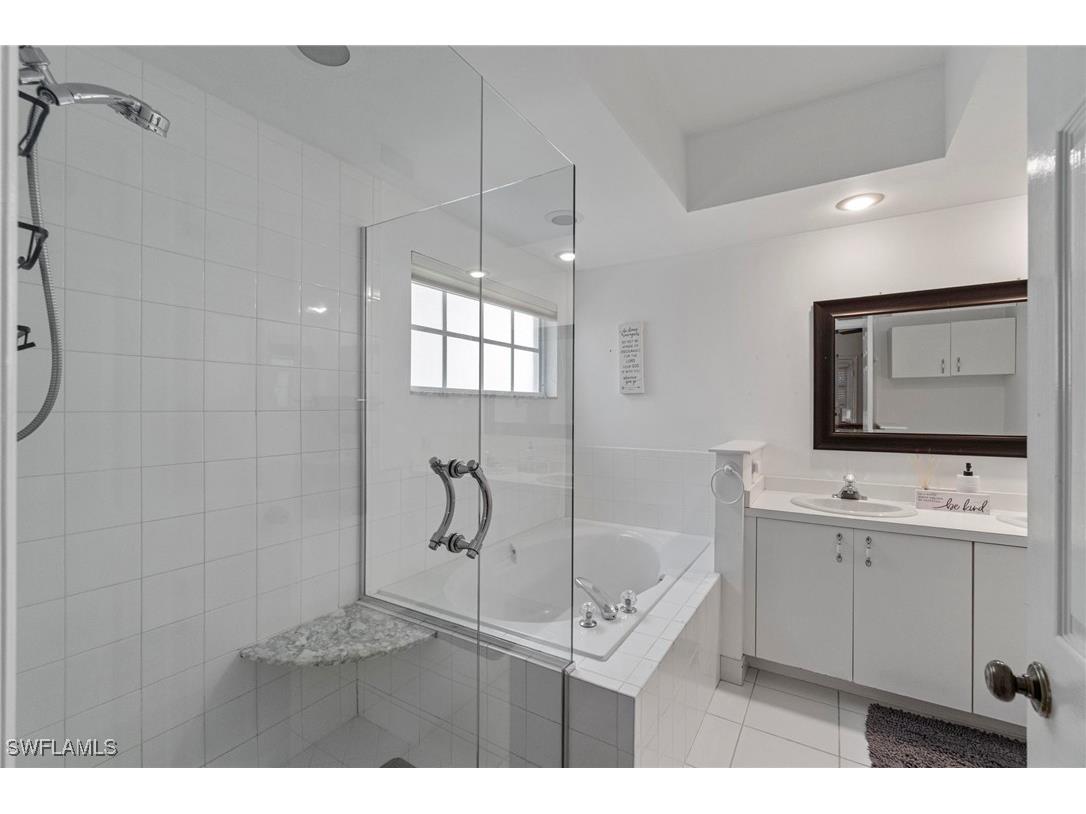 102 Tuscana Court #901 Naples FL 34119 225071758 image14