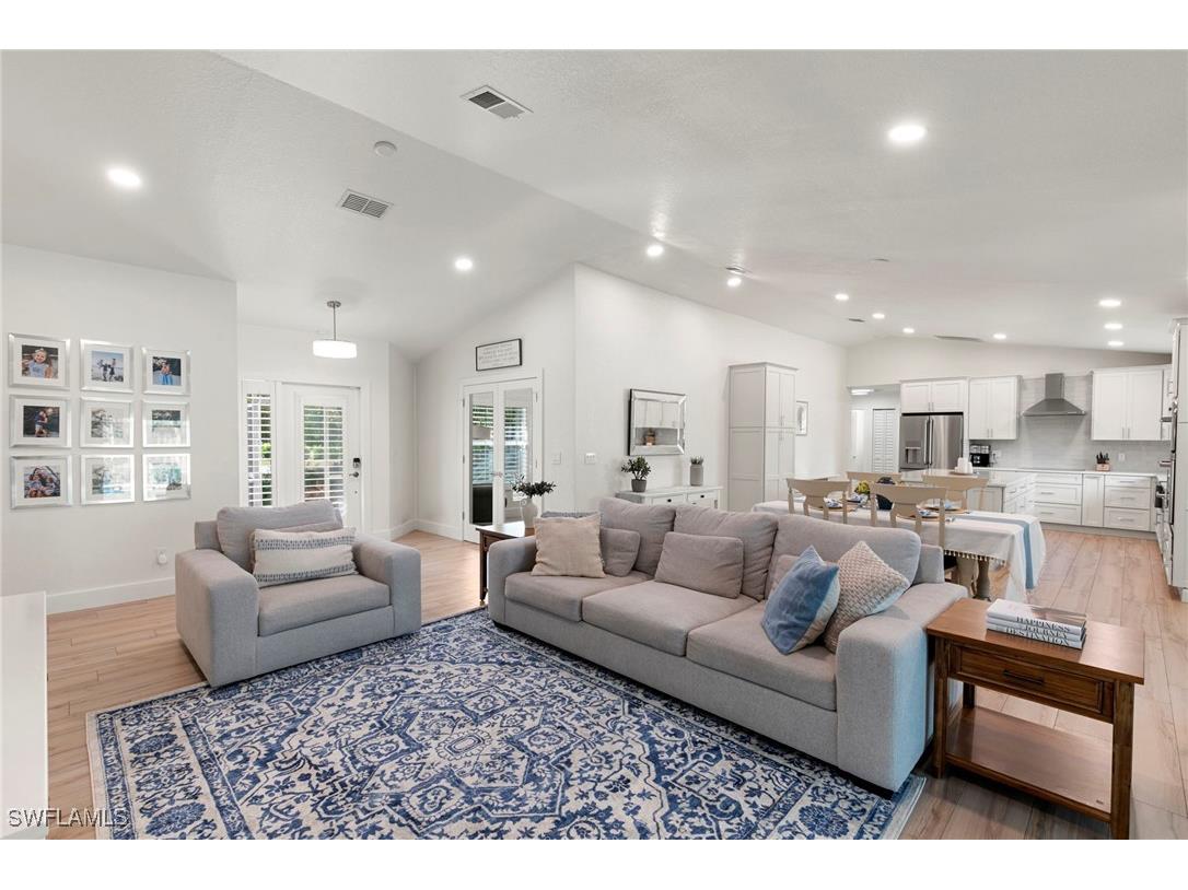 1020 19th Street SW Naples FL 34117 225076580 image7