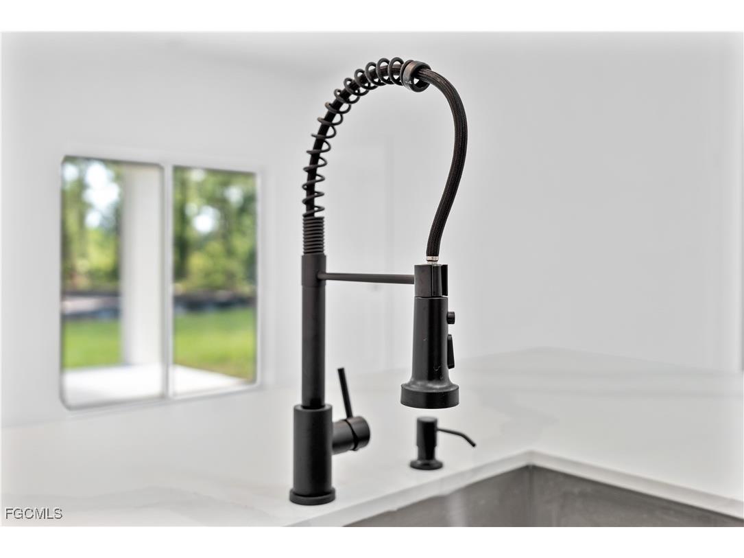 1020 Carroll Street E Lehigh Acres FL 33974 2025003532 image9