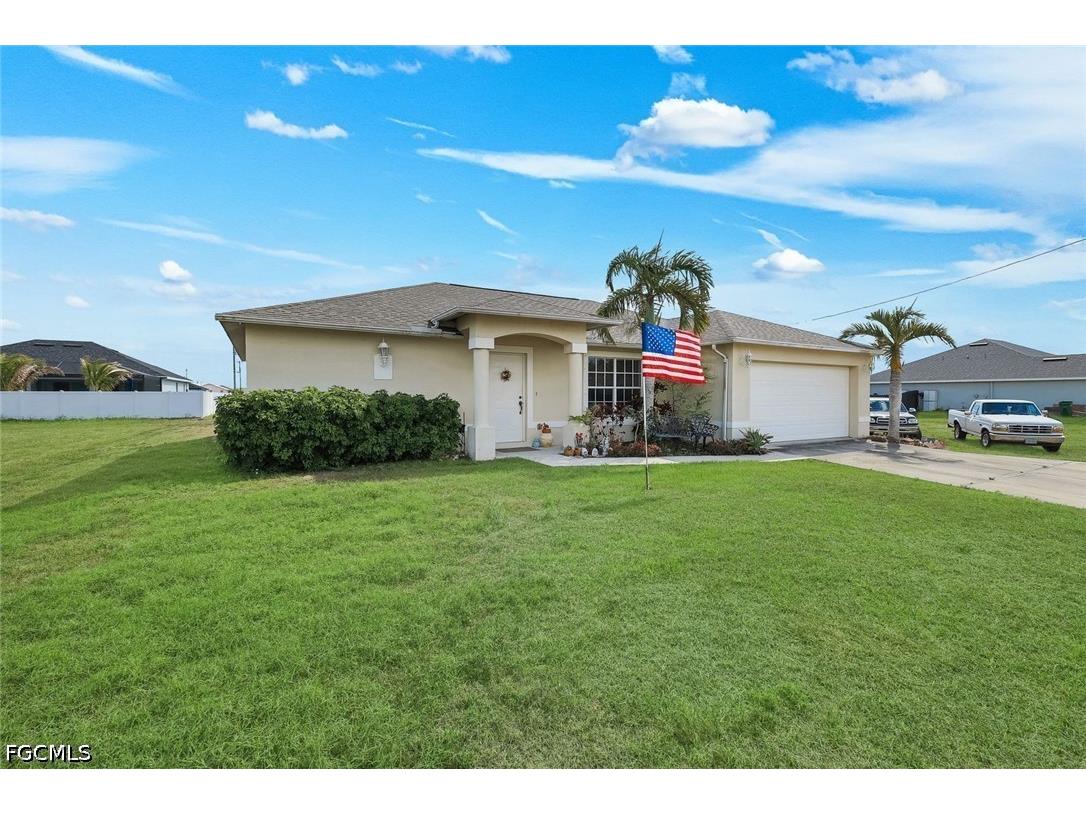 1020 Diplomat Parkway W Cape Coral FL 33993 2026016298 image1