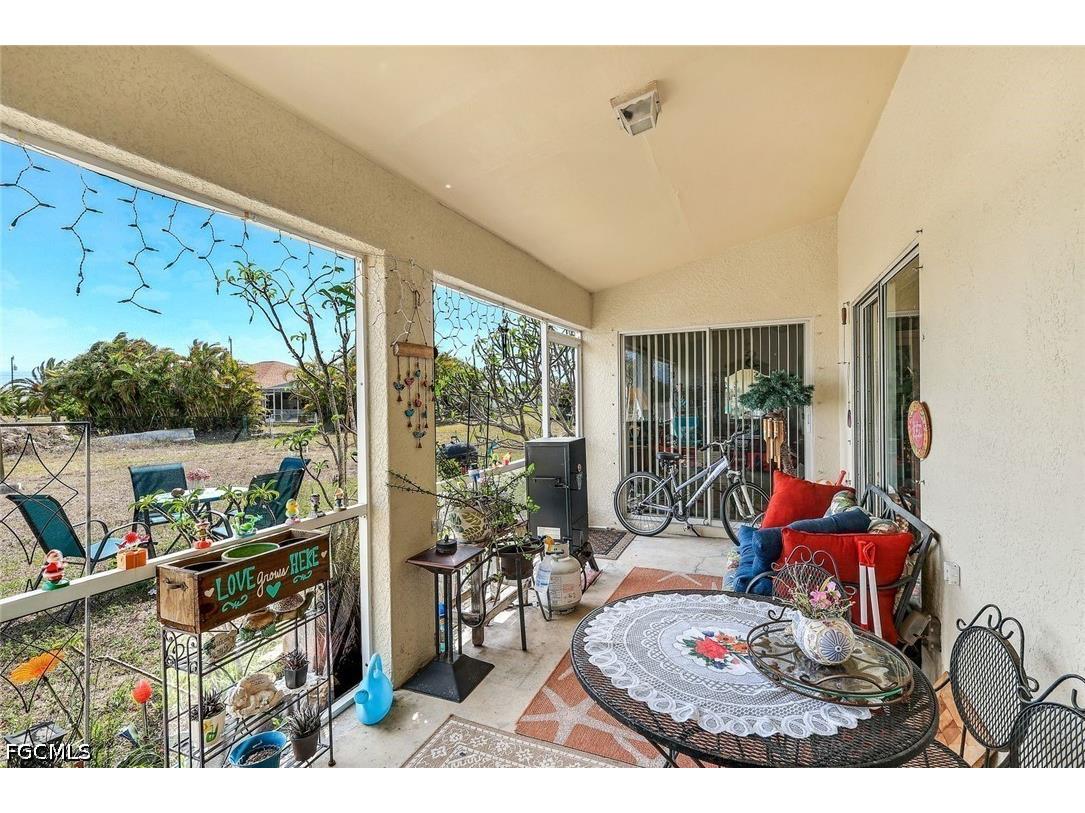 1020 Diplomat Parkway W Cape Coral FL 33993 2026016298 image21