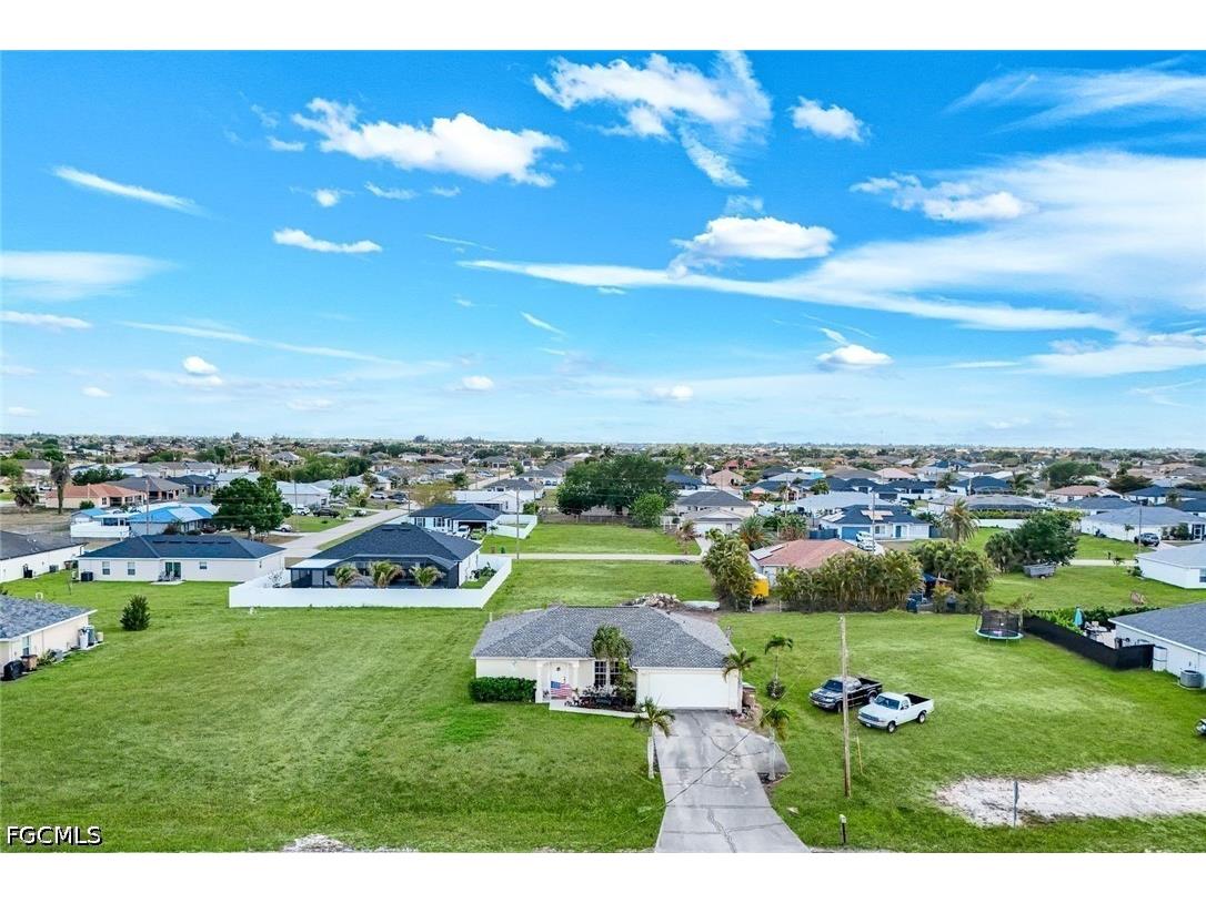1020 Diplomat Parkway W Cape Coral FL 33993 2026016298 image25