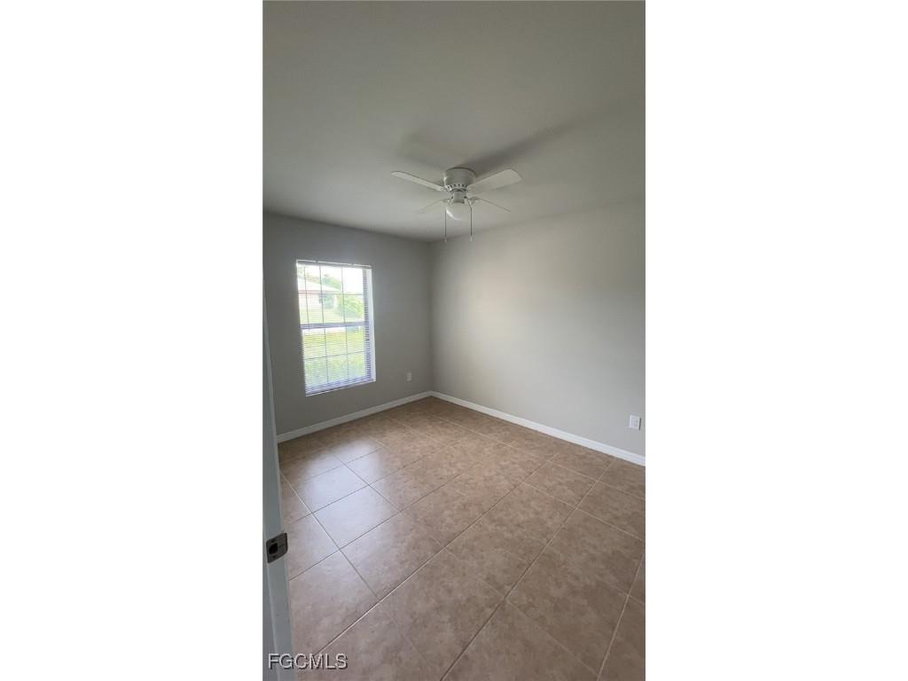 1020 NE 8th Place Cape Coral FL 33909 2025005909 image13
