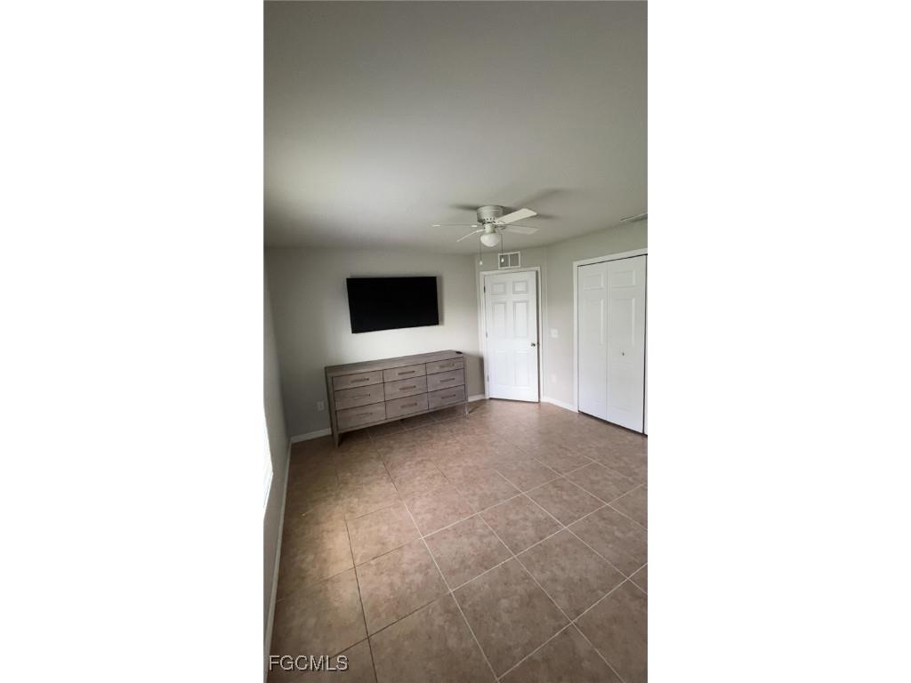 1020 NE 8th Place Cape Coral FL 33909 2025005909 image7