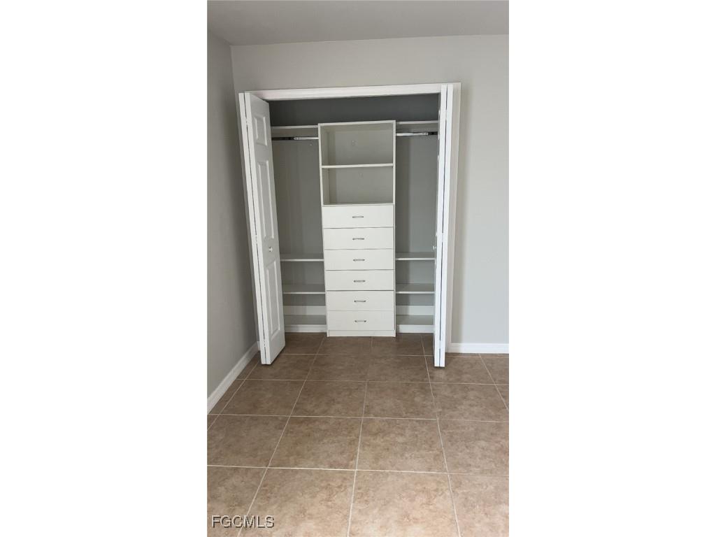 1020 NE 8th Place Cape Coral FL 33909 2025005909 image9