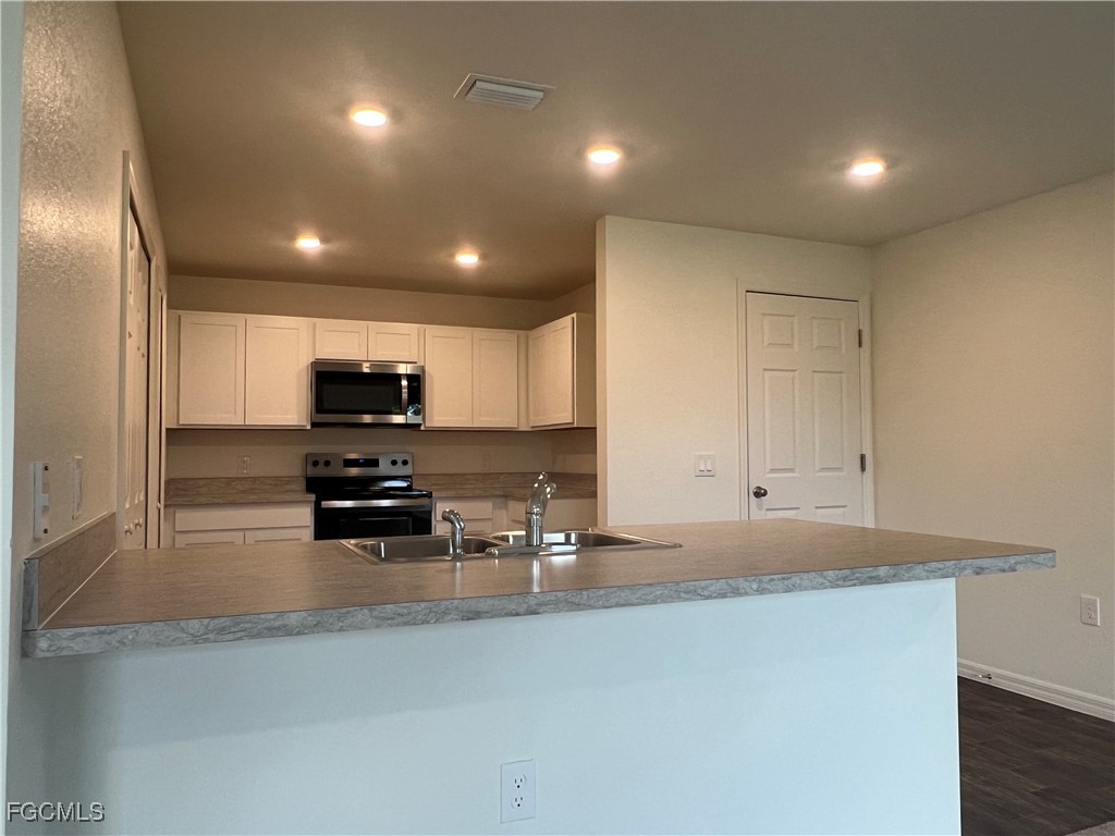 1020 NW 12th Terrace Cape Coral FL 33993 224070597 image4