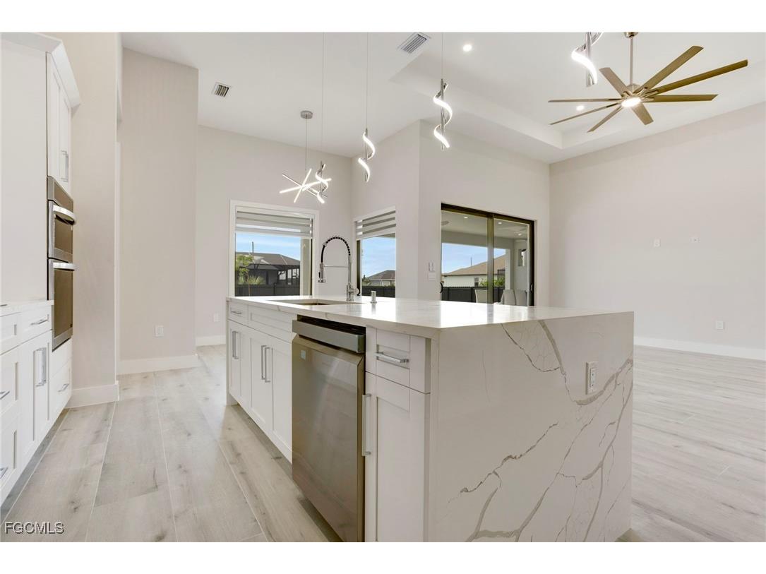 1020 NW 33rd Place Cape Coral FL 33993 2025005116 image11