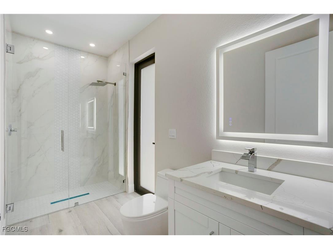 1020 NW 33rd Place Cape Coral FL 33993 2025005116 image21