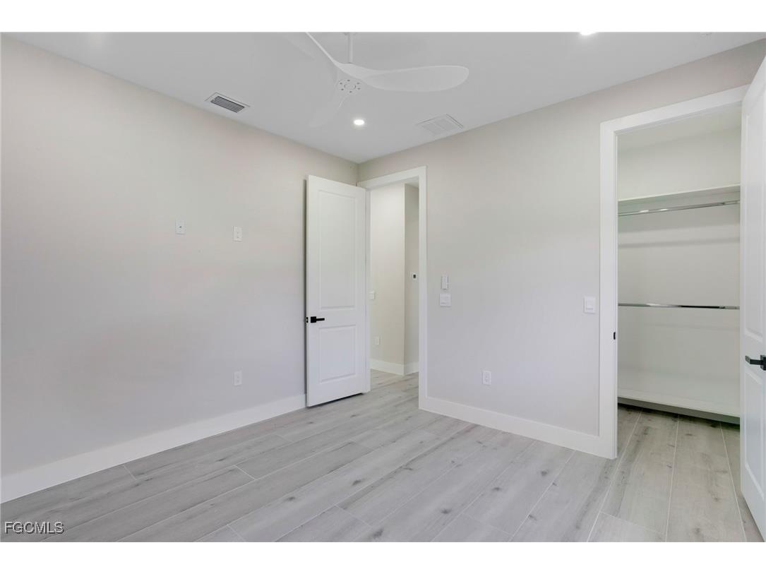 1020 NW 33rd Place Cape Coral FL 33993 2025005116 image22