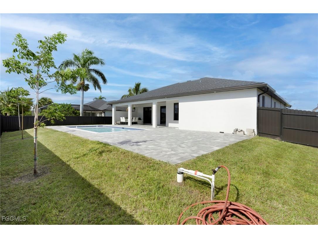 1020 NW 33rd Place Cape Coral FL 33993 2025005116 image39