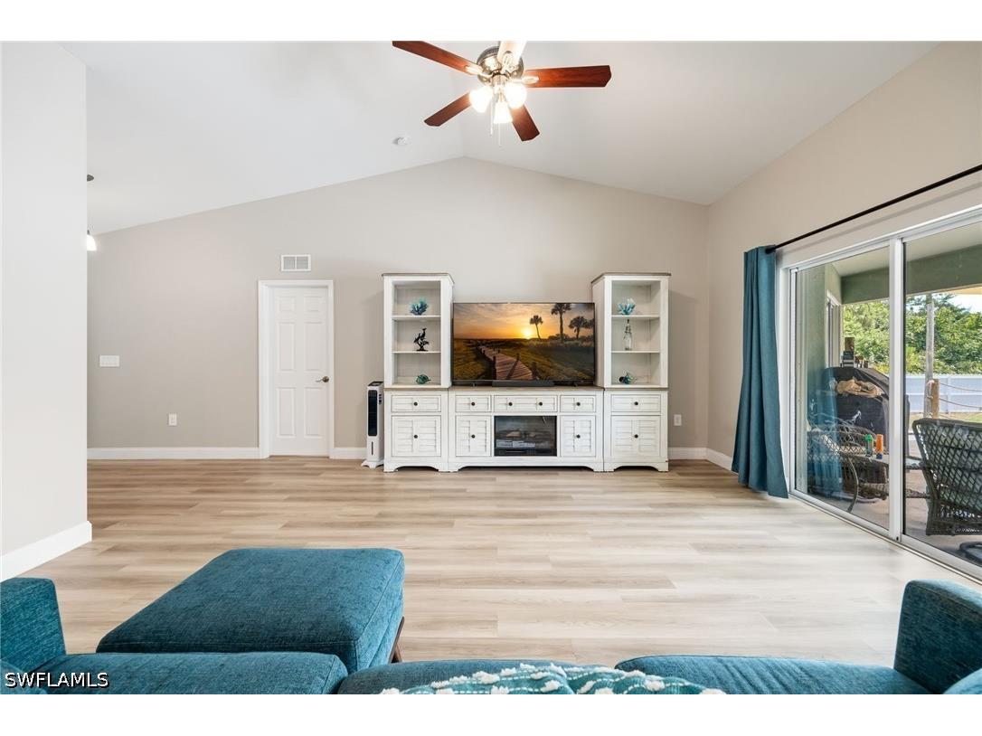1020 Prospect Avenue Lehigh Acres FL 33972 226024899 image4