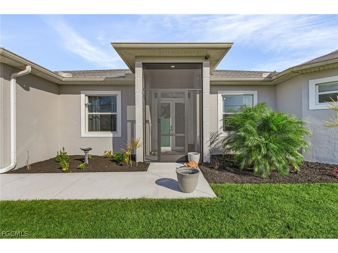 1020 Rush Avenue Lehigh Acres FL 33972 2026007510 image2