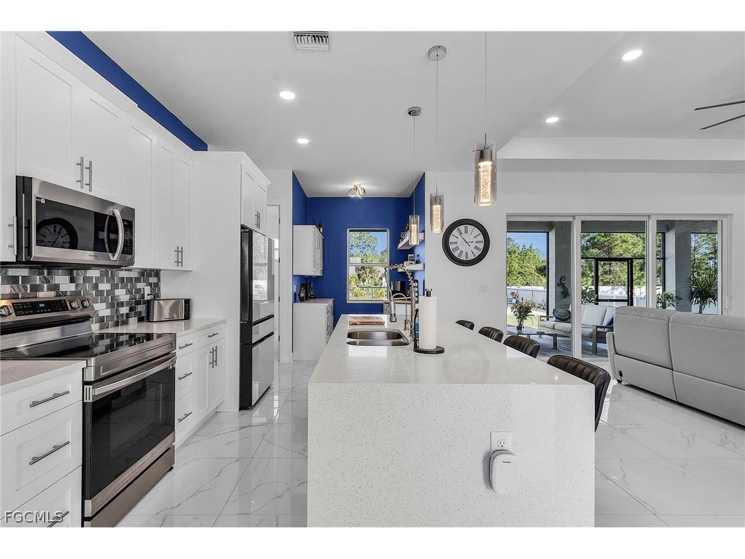 1020 Rush Avenue Lehigh Acres FL 33972 2026007510 image4