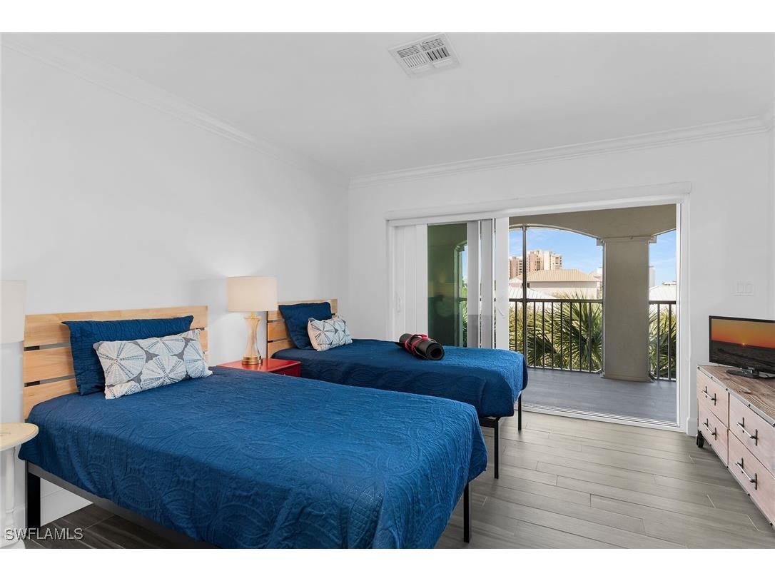 1020 Swallow Avenue #302 Marco Island FL 34145 225085024 image27