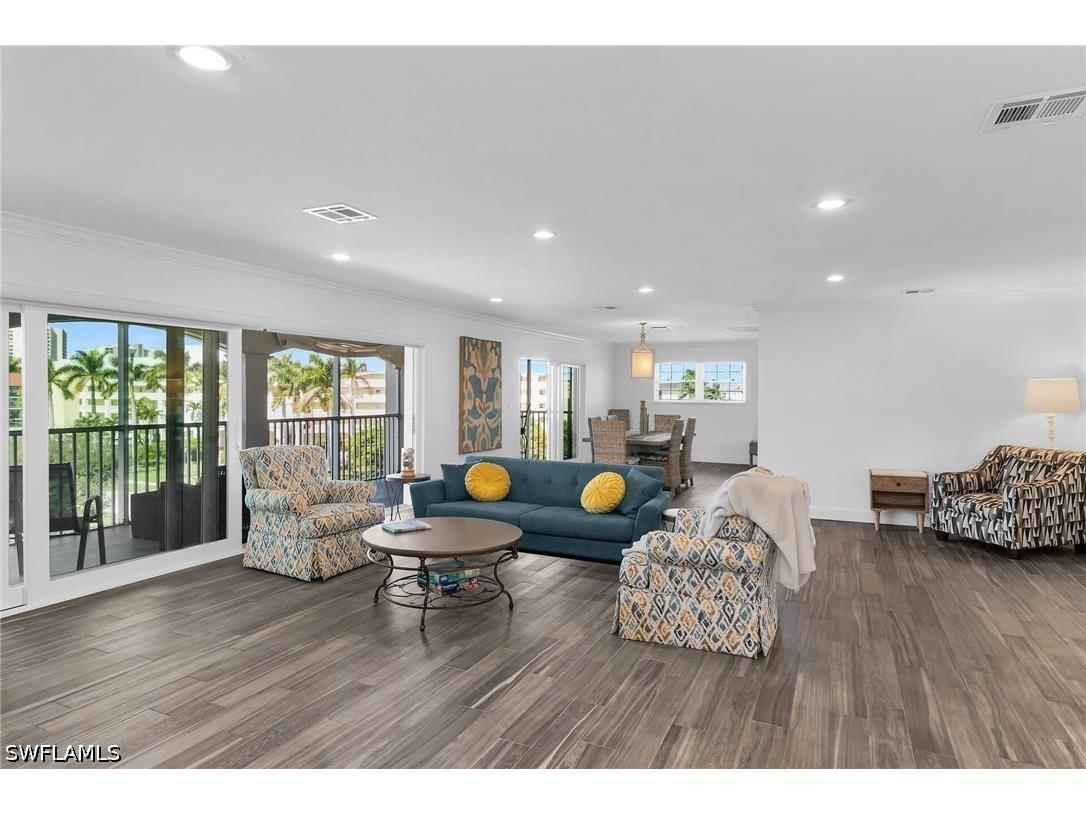 1020 Swallow Avenue #302 Marco Island FL 34145 226014416 image1