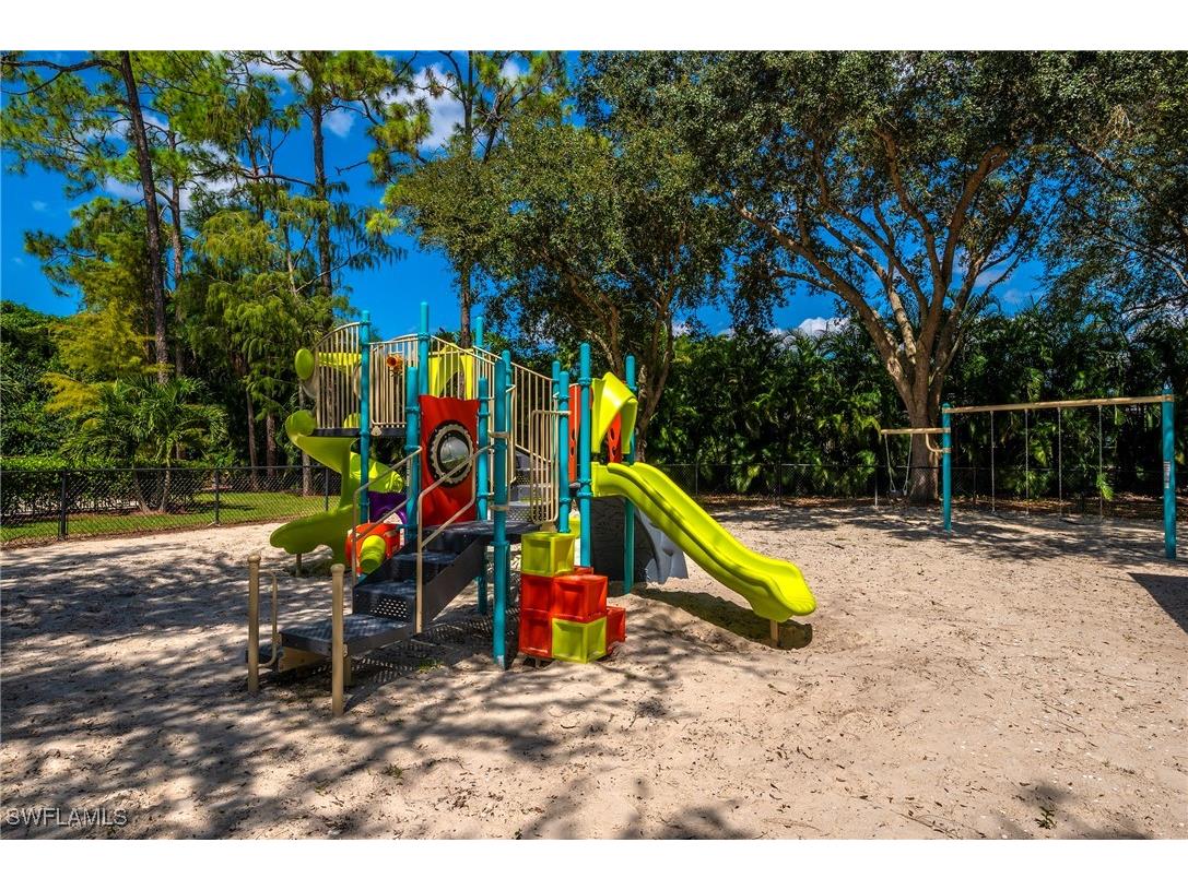 1020 Tivoli Lane Naples FL 34104 225083342 image24