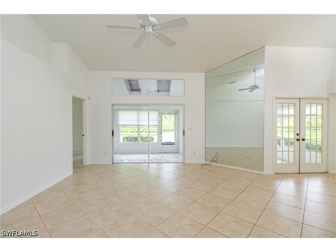 10201 Regent Circle Naples FL 34109 226015360 image16