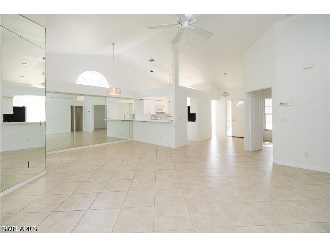 10201 Regent Circle Naples FL 34109 226015360 image6