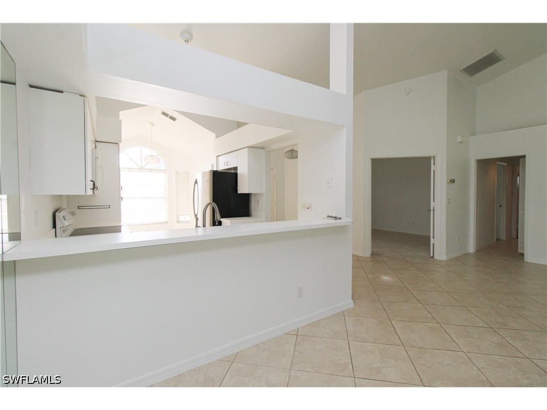 10201 Regent Circle Naples FL 34109 226015360 image7