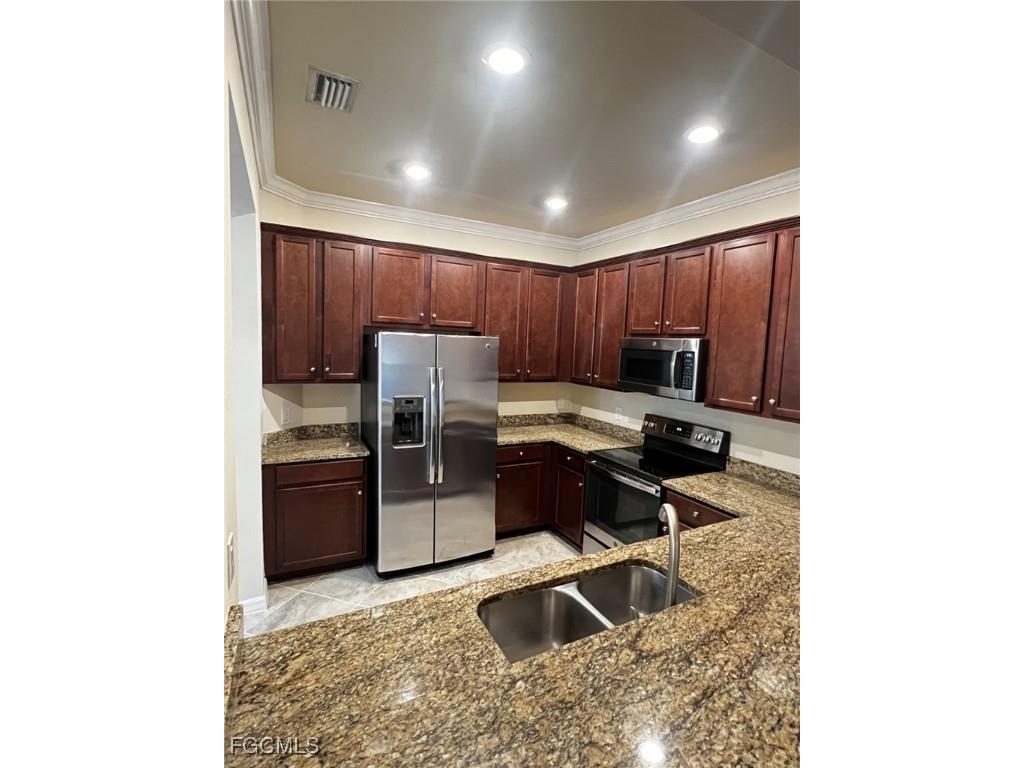 10201 Via Colomba Circle Fort Myers FL 33966 2025016084 image4