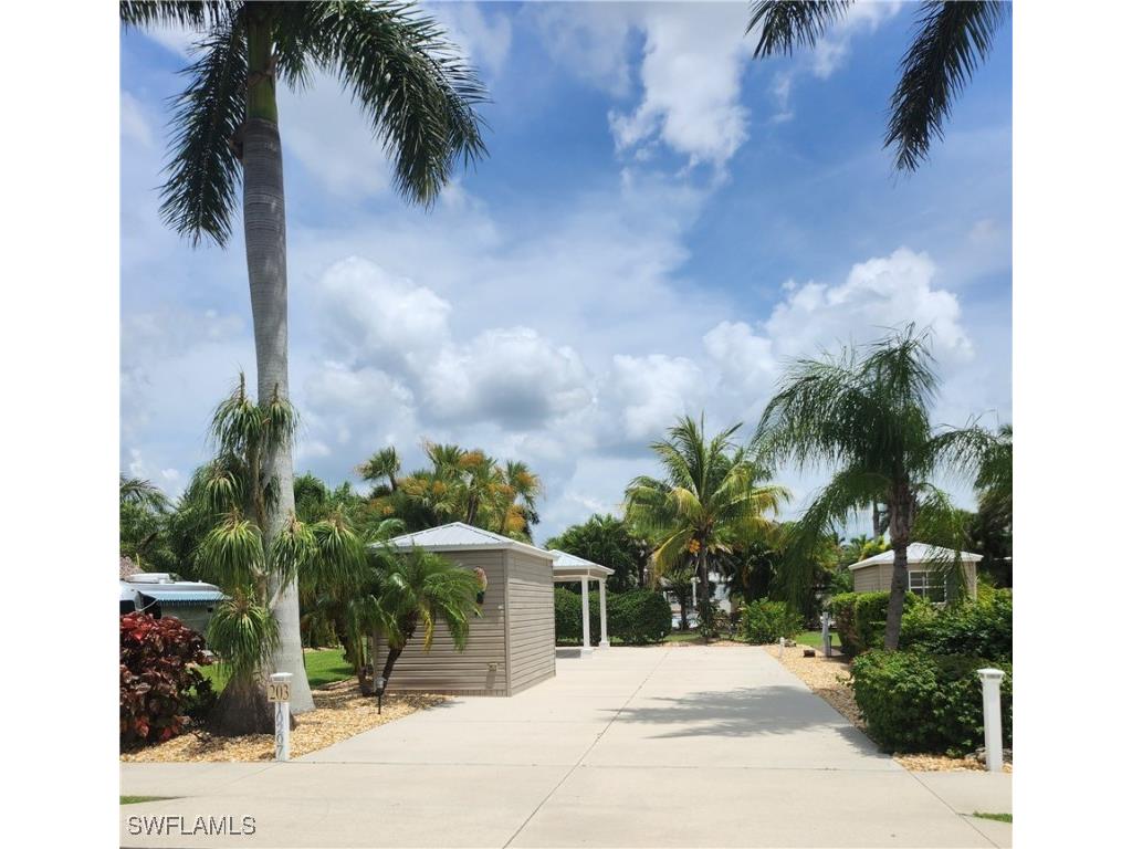 10207 Butterweed Trail Fort Myers FL 33905 225018177 image1