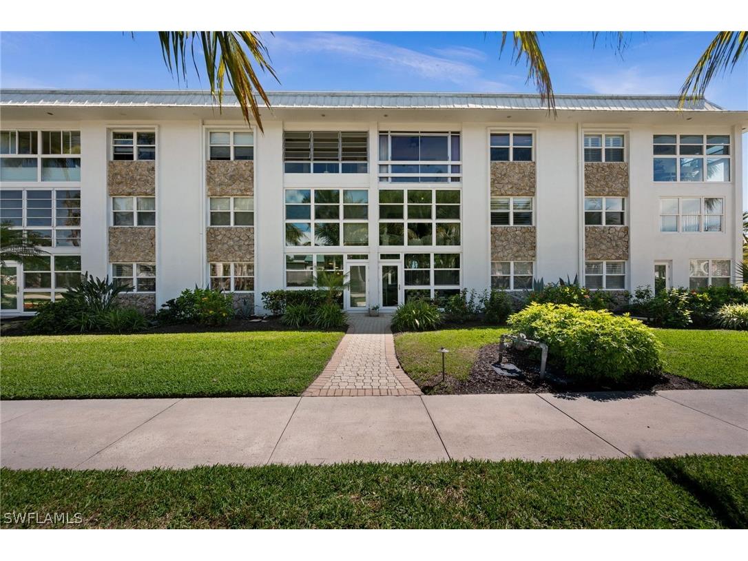 1021 3rd Street S #108 Naples FL 34102 226011700 image1