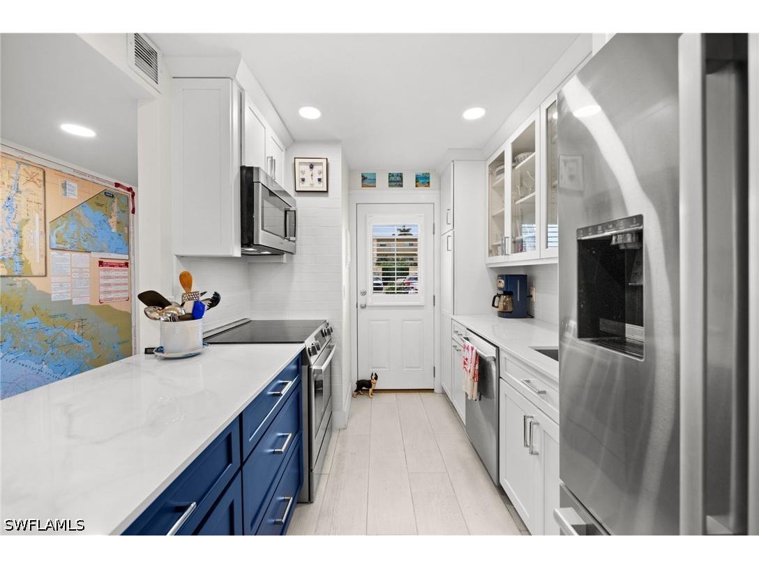 1021 3rd Street S #112 Naples FL 34102 226014110 image6