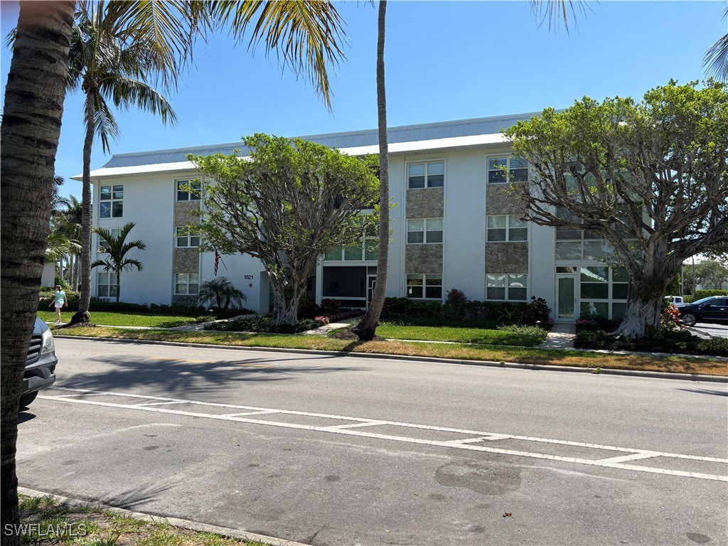 1021 3rd Street S #200 Naples FL 34102 225047668 image1