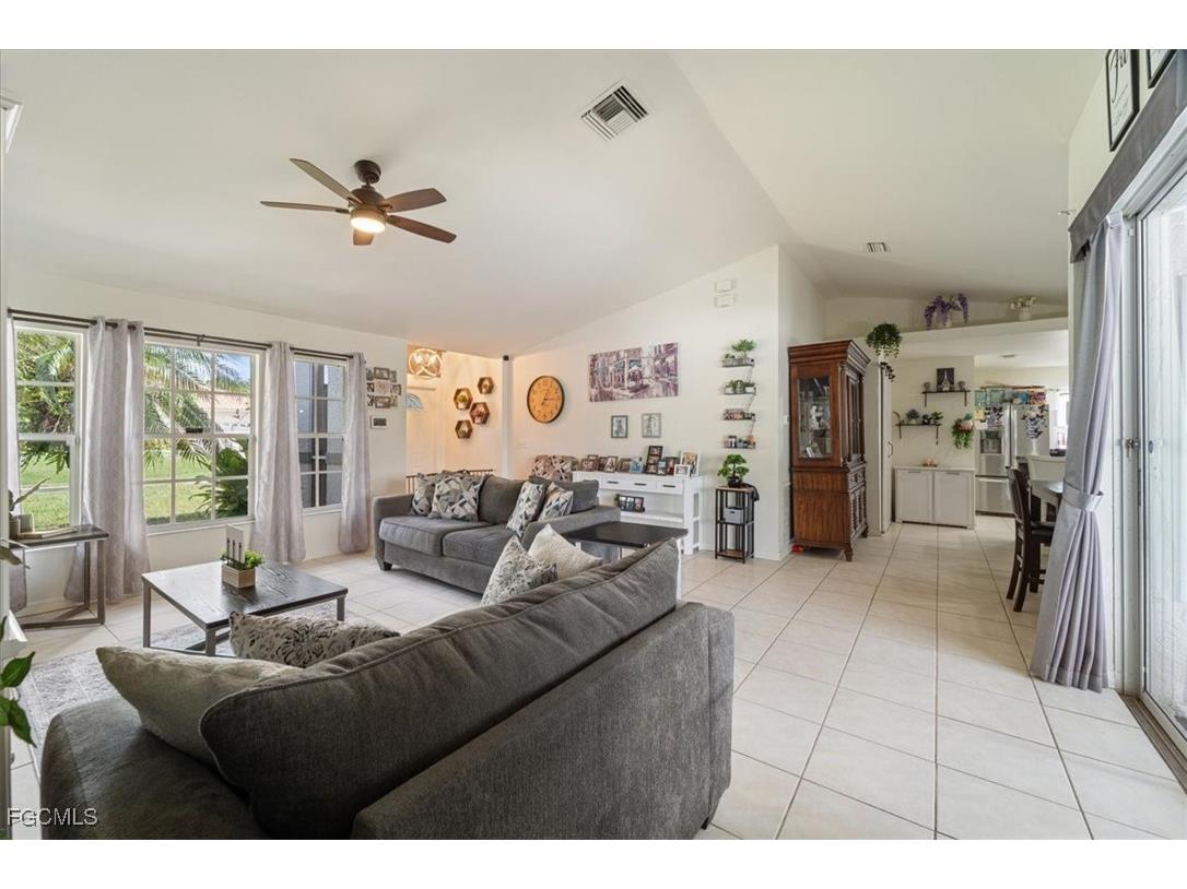 1021 Alvin Avenue Lehigh Acres FL 33971 2025012468 image23