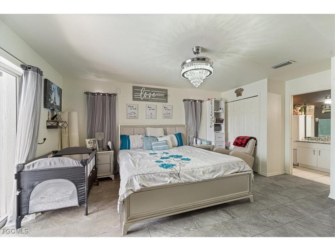 1021 Alvin Avenue Lehigh Acres FL 33971 2025012468 image7