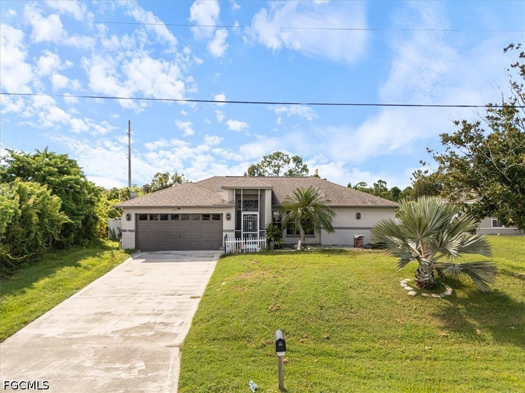 1021 Alvin Avenue Lehigh Acres FL 33971 2026018270 image1
