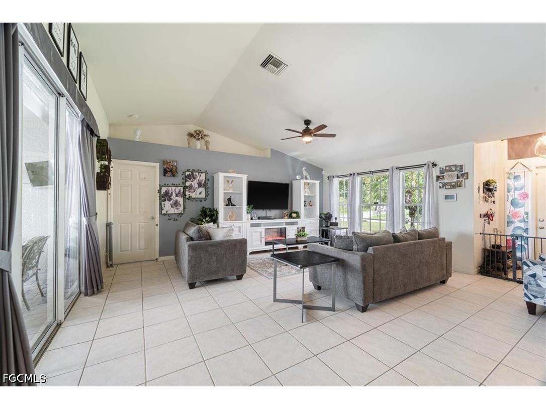 1021 Alvin Avenue Lehigh Acres FL 33971 2026018270 image7
