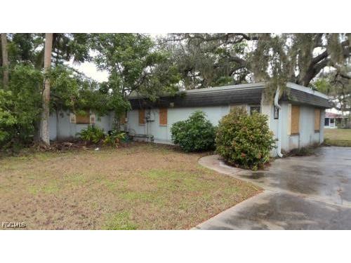 1021 April Lane North Fort Myers FL 33903 2025008424 image1