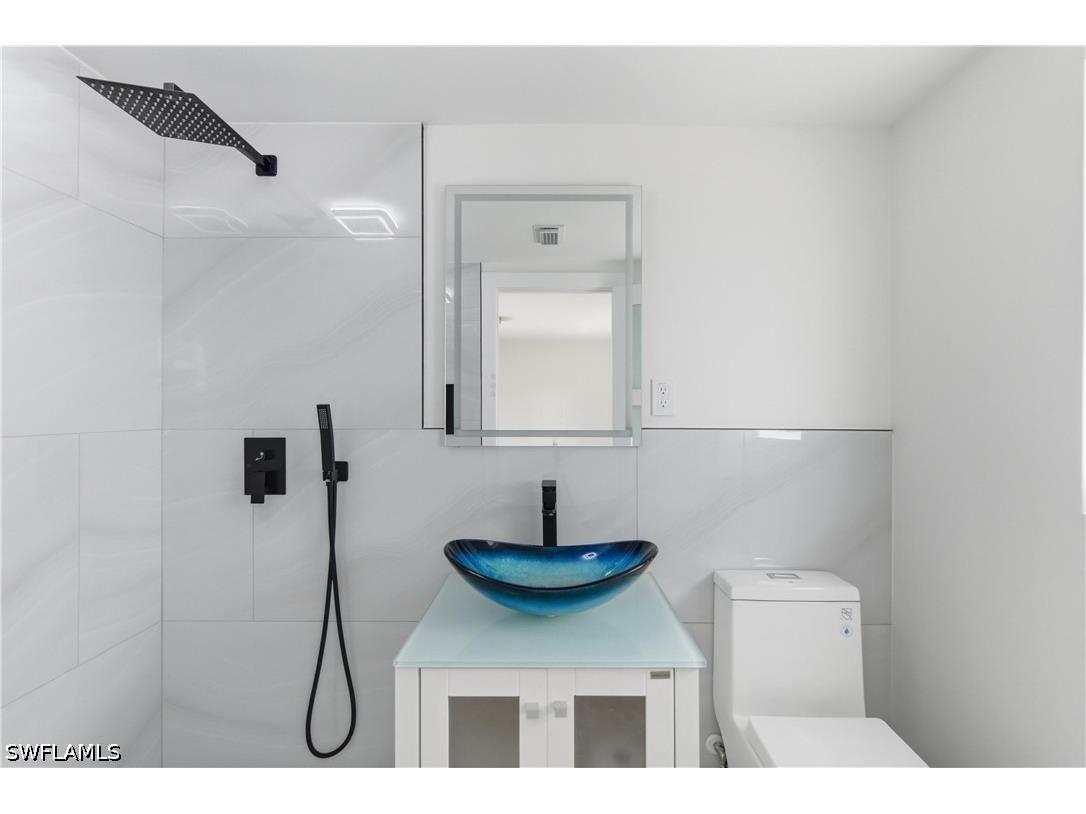1021 April Lane North Fort Myers FL 33903 226008162 image28
