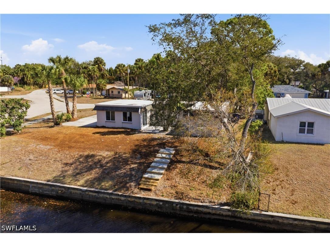 1021 April Lane North Fort Myers FL 33903 226008162 image4
