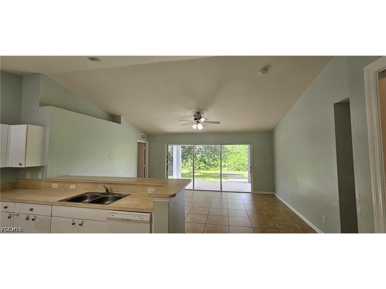 1021 Berwick Street Lehigh Acres FL 33974 2026028073 image4