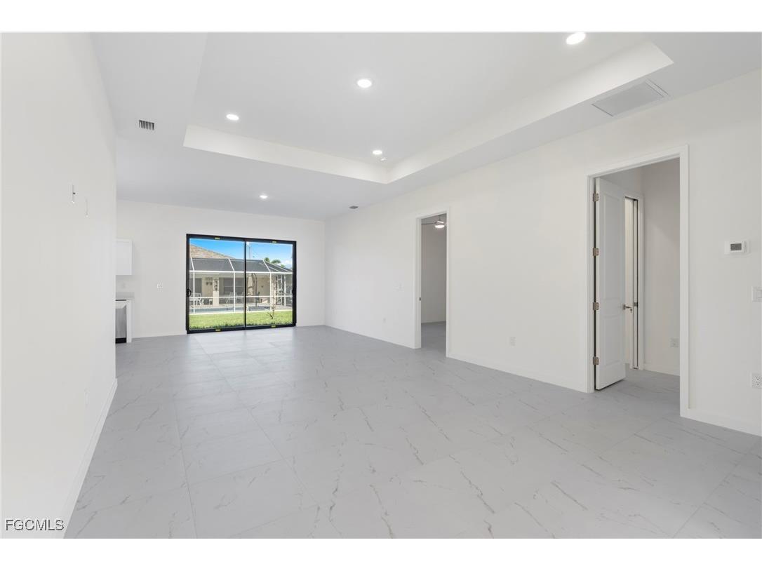 1021 Chiquita Boulevard N Cape Coral FL 33993 2025013119 image4