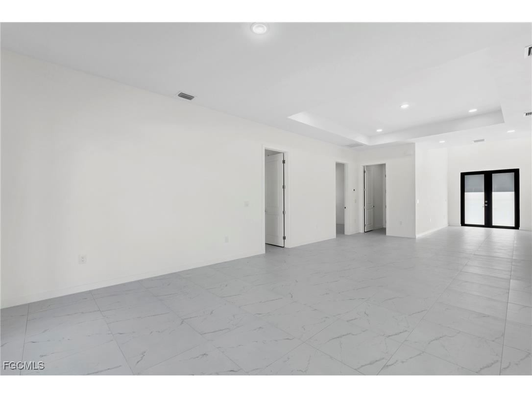 1021 Chiquita Boulevard N Cape Coral FL 33993 2025013119 image7