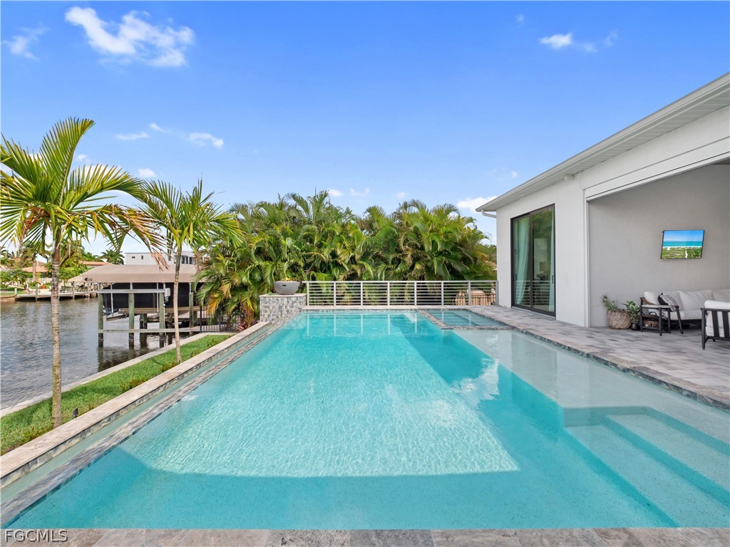 1021 Lucerne Avenue Cape Coral FL 33904 2026010850 image15