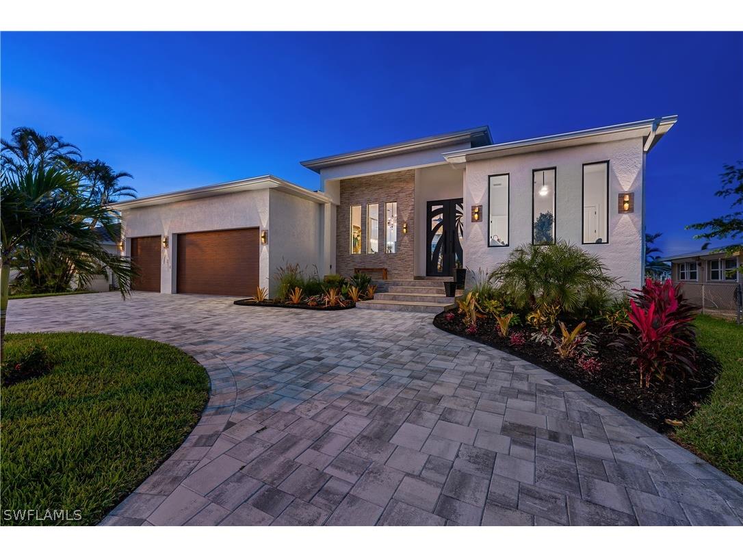1021 Lucerne Avenue Cape Coral FL 33904 223001307 image1
