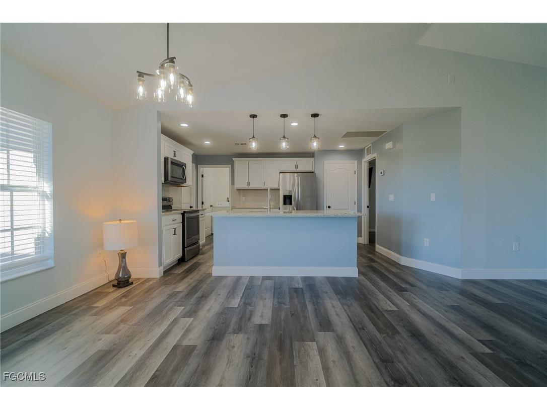 1021 NW 10th Avenue Cape Coral FL 33993 2025018251 image9