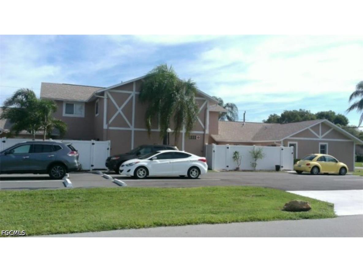 1021 SE 8th Terrace #C Cape Coral FL 33990 2026020923 image1